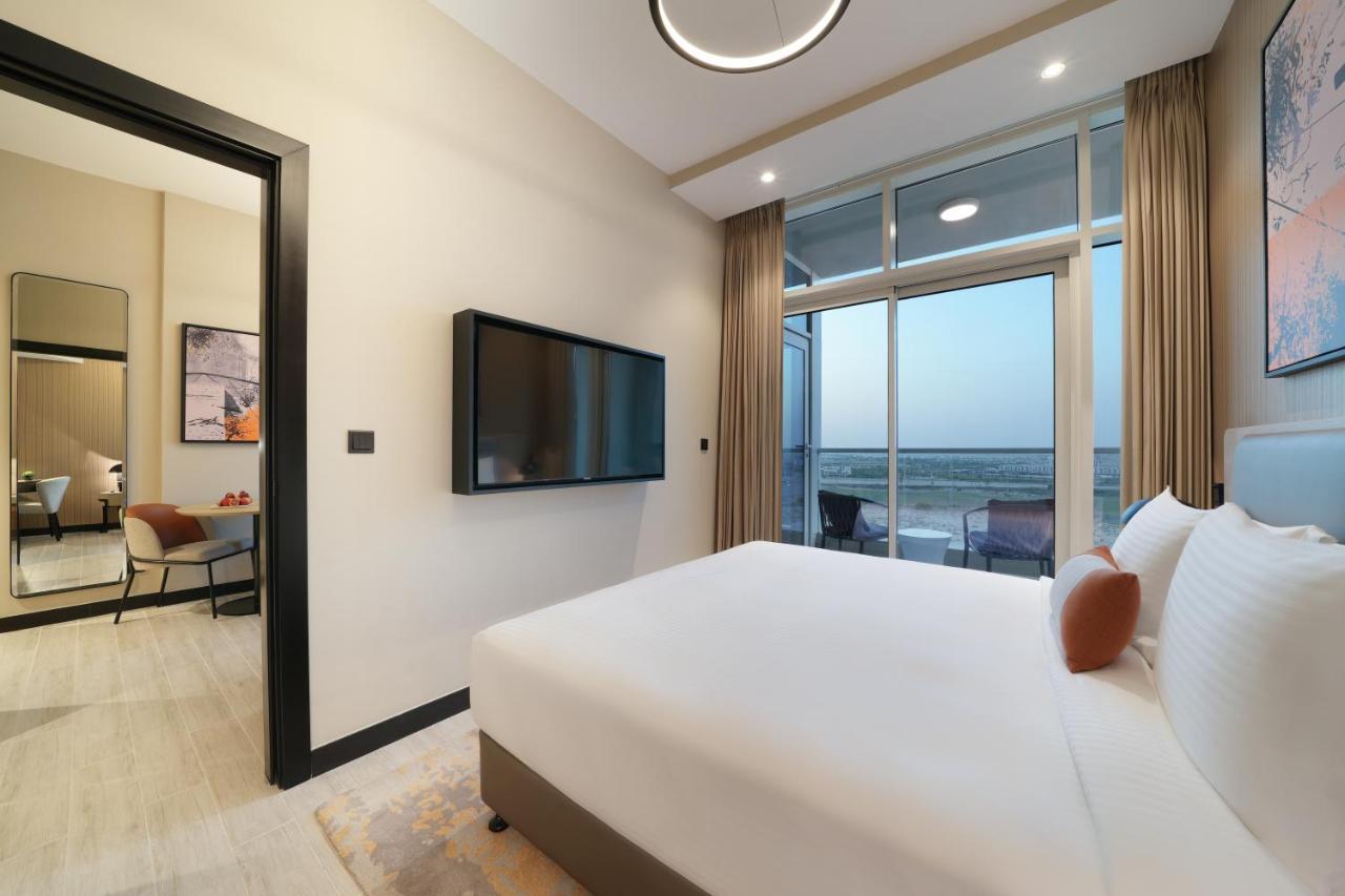 Damac Hills 2 Hotel, An Edge By Rotana Hotel Dubai Ngoại thất bức ảnh