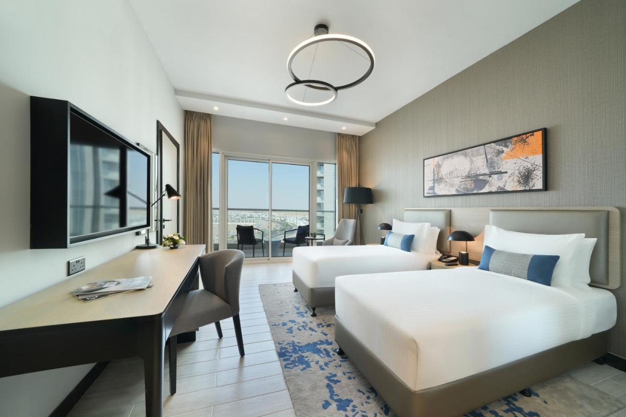 Damac Hills 2 Hotel, An Edge By Rotana Hotel Dubai Ngoại thất bức ảnh
