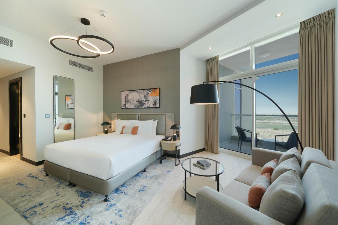 Damac Hills 2 Hotel, An Edge By Rotana Hotel Dubai Ngoại thất bức ảnh