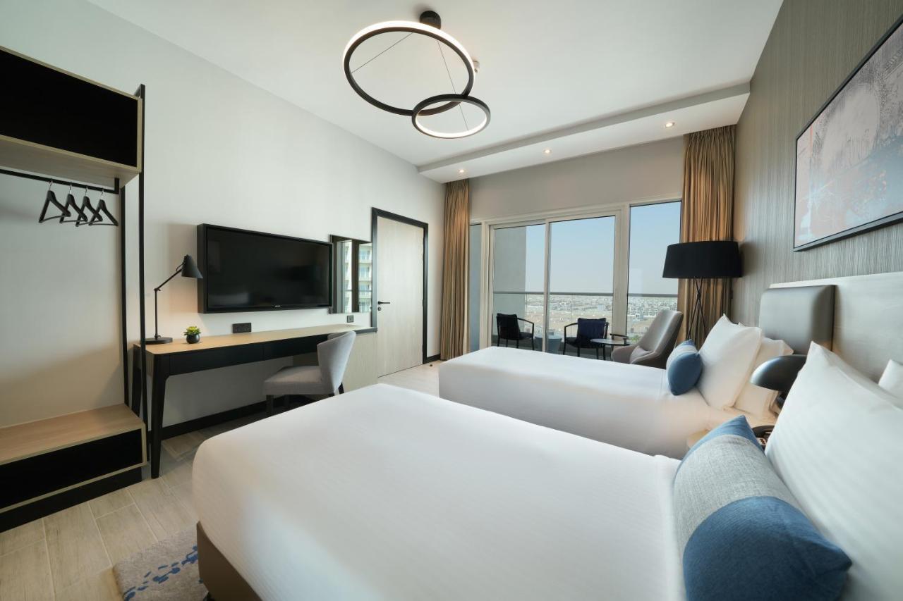 Damac Hills 2 Hotel, An Edge By Rotana Hotel Dubai Ngoại thất bức ảnh