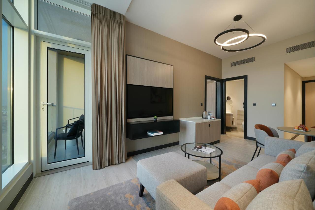 Damac Hills 2 Hotel, An Edge By Rotana Hotel Dubai Ngoại thất bức ảnh