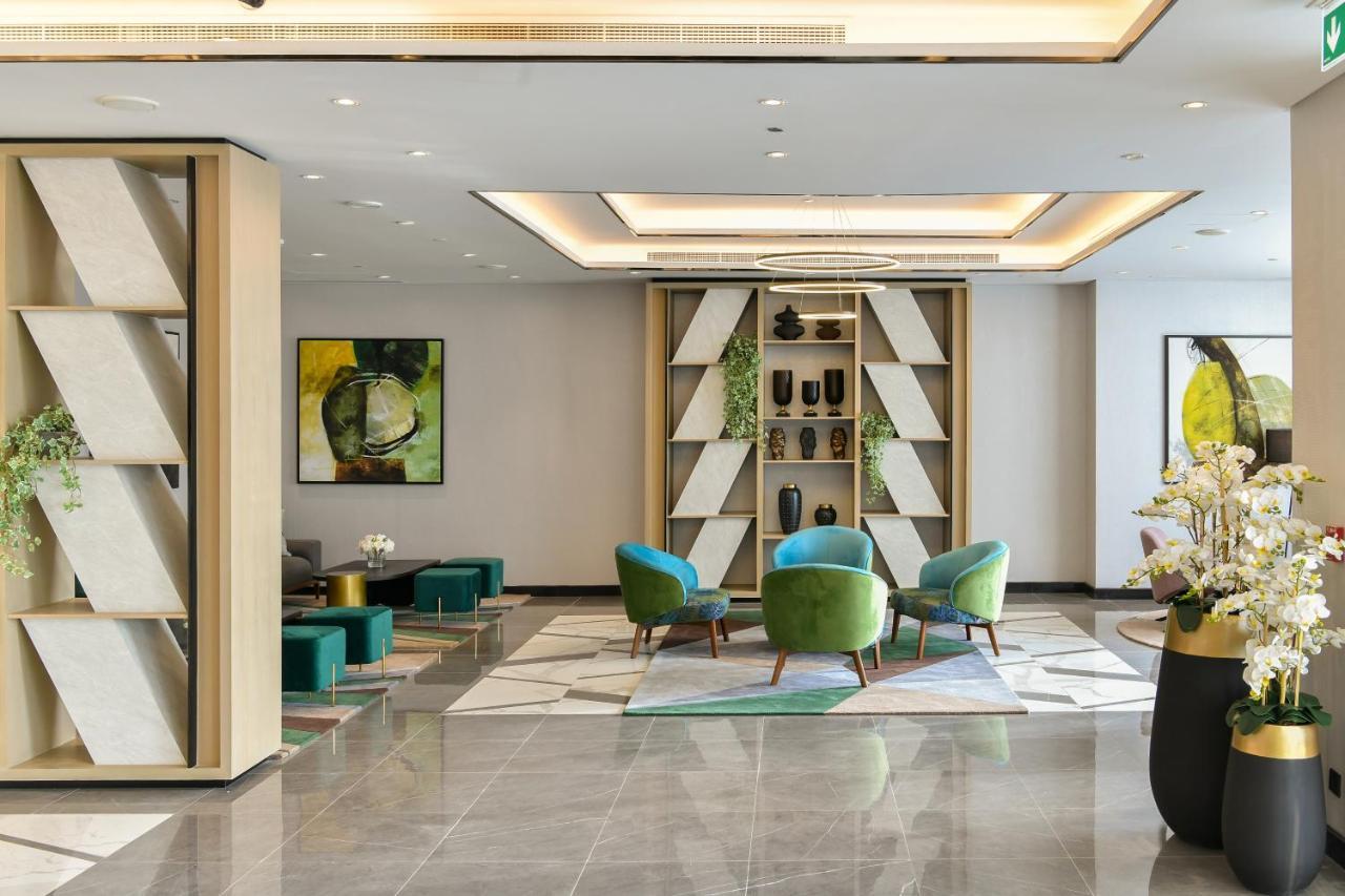Damac Hills 2 Hotel, An Edge By Rotana Hotel Dubai Ngoại thất bức ảnh
