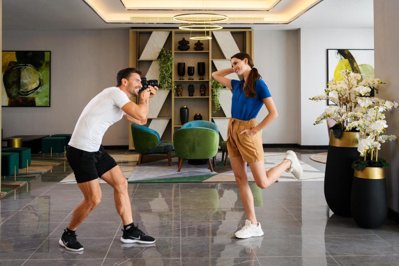 Damac Hills 2 Hotel, An Edge By Rotana Hotel Dubai Ngoại thất bức ảnh