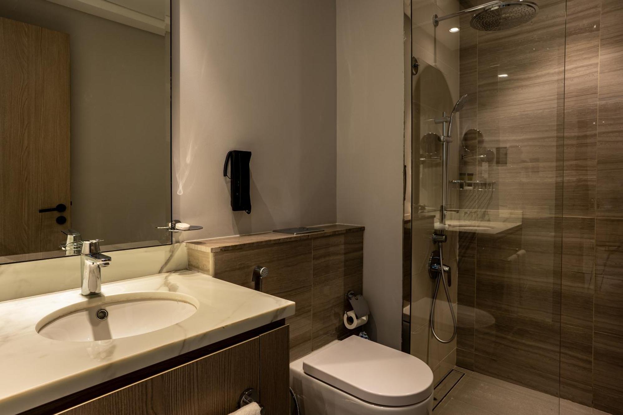Damac Hills 2 Hotel, An Edge By Rotana Hotel Dubai Ngoại thất bức ảnh